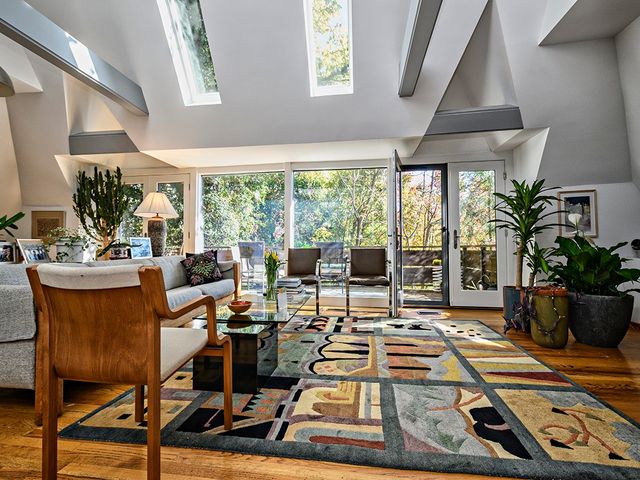 1 Parkton, Shadyside, PA 15232