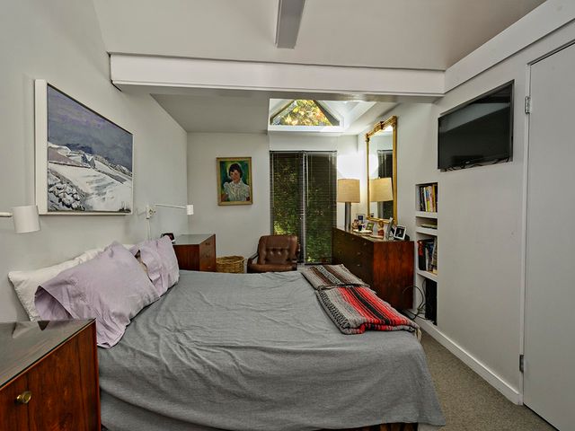 1 Parkton, Shadyside, PA 15232