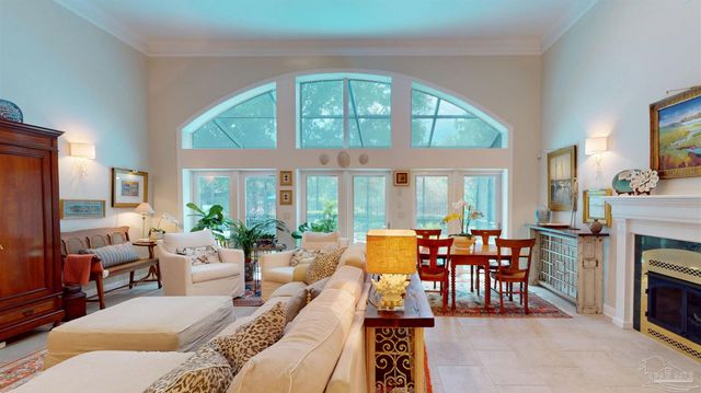 4020 Indigo Dr, Pensacola, FL 32507