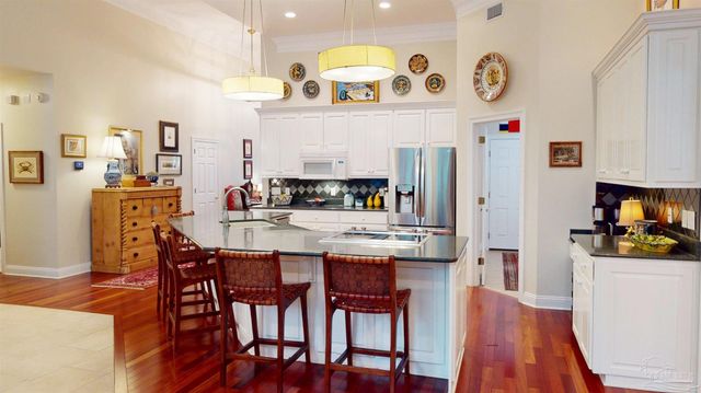 4020 Indigo Dr, Pensacola, FL 32507