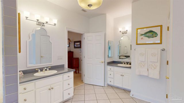 4020 Indigo Dr, Pensacola, FL 32507