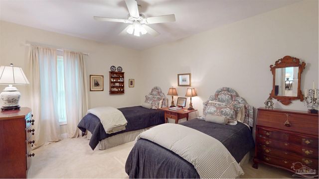 4020 Indigo Dr, Pensacola, FL 32507