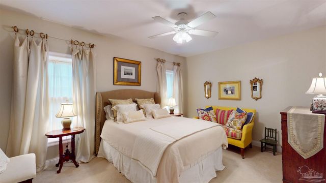 4020 Indigo Dr, Pensacola, FL 32507