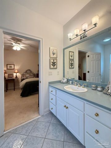 4020 Indigo Dr, Pensacola, FL 32507