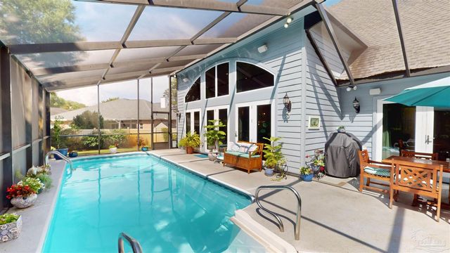 4020 Indigo Dr, Pensacola, FL 32507