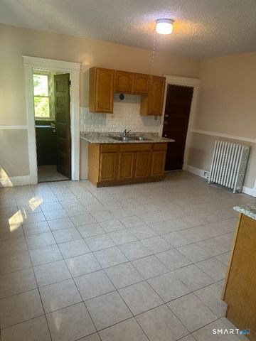 335 Hillside Avenue, Hartford, CT 06106