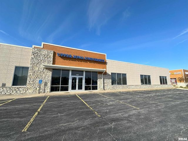 1401 KIMBERLY Road, Bettendorf, IA 52722