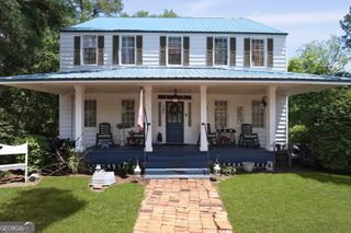 701 N Oak Street, Springfield, GA 31329