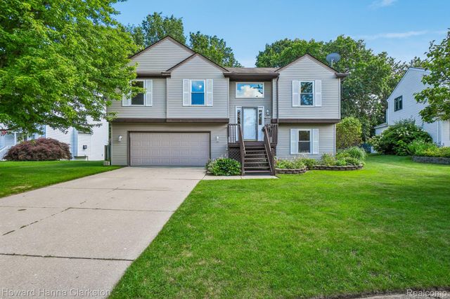 2787 Riverside Drive, Waterford Charter Township, MI 48329