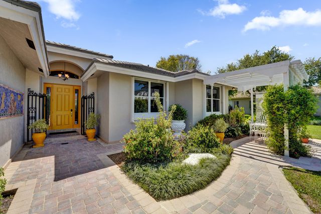 5970 SW 55th Street, Davie, FL 33314