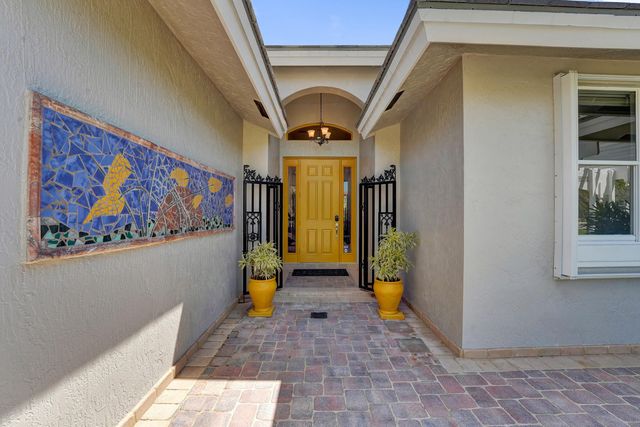 5970 SW 55th Street, Davie, FL 33314