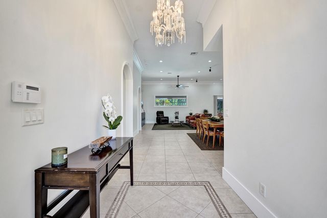 5970 SW 55th Street, Davie, FL 33314