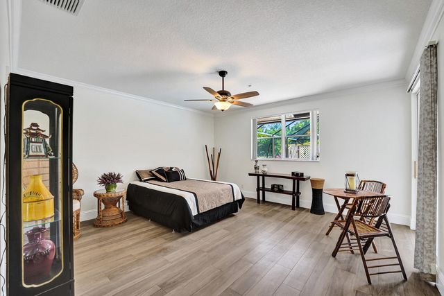 5970 SW 55th Street, Davie, FL 33314