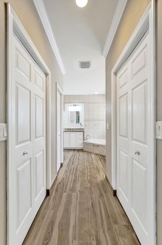 5970 SW 55th Street, Davie, FL 33314