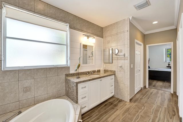 5970 SW 55th Street, Davie, FL 33314