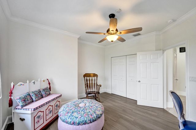 5970 SW 55th Street, Davie, FL 33314