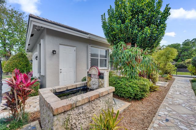 5970 SW 55th Street, Davie, FL 33314