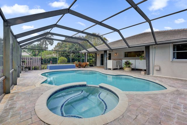 5970 SW 55th Street, Davie, FL 33314