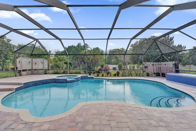 5970 SW 55th Street, Davie, FL 33314