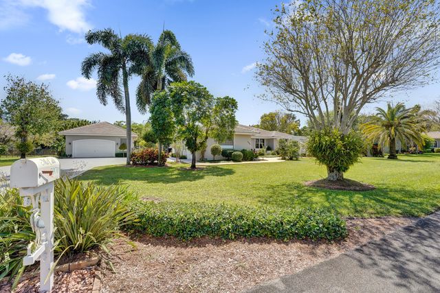 5970 SW 55th Street, Davie, FL 33314