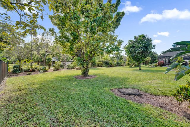 5970 SW 55th Street, Davie, FL 33314