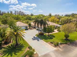 5970 SW 55th Street, Davie, FL 33314