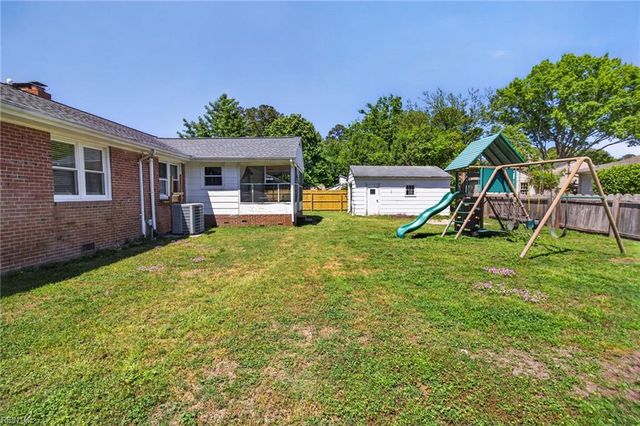 4621 Haywood DR, Portsmouth, VA 23703