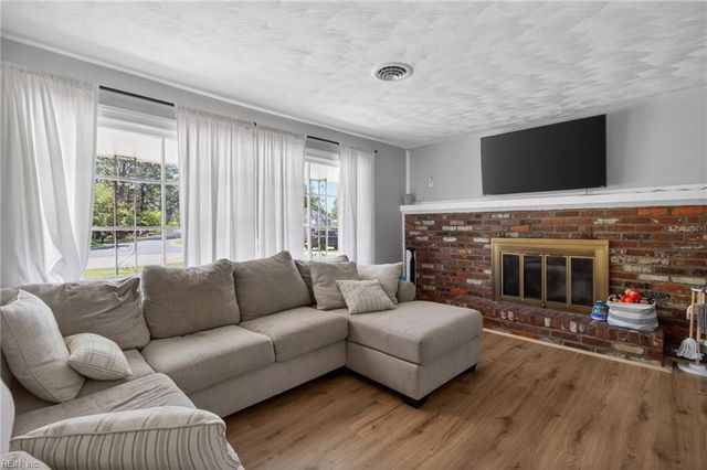 4621 Haywood DR, Portsmouth, VA 23703