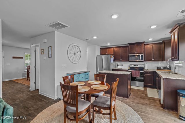 403 Ginger Drive, New Bern, NC 28560
