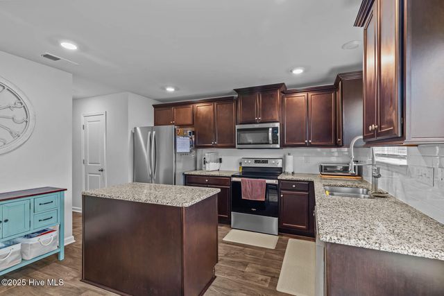 403 Ginger Drive, New Bern, NC 28560