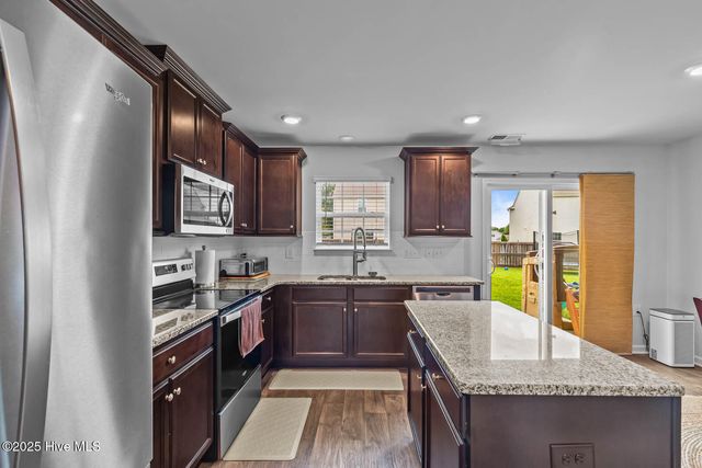 403 Ginger Drive, New Bern, NC 28560