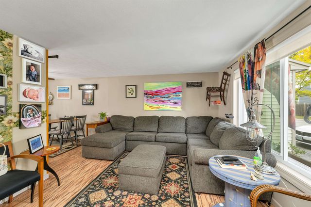23 Ritter St, Nashua, NH 03060