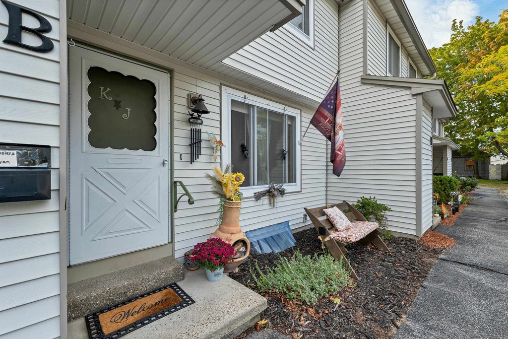 23 Ritter St, Nashua, NH 03060