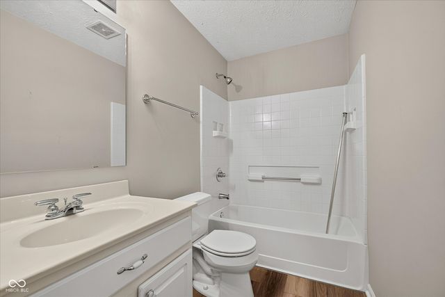 7955 Bent Willow Drive, Indianapolis, IN 46239