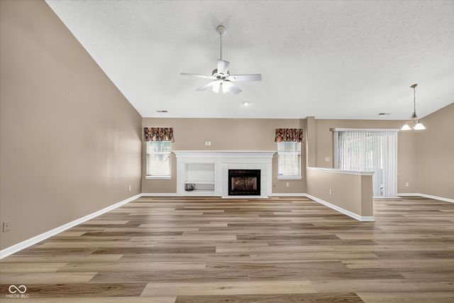 7955 Bent Willow Drive, Indianapolis, IN 46239