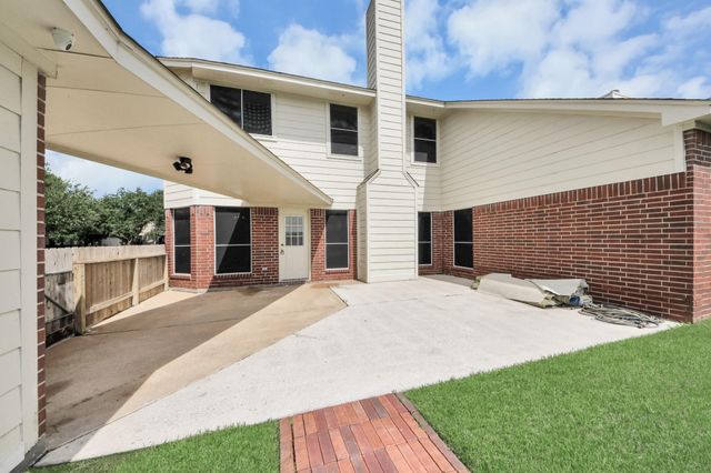 4423 Tree Line Drive, Pasadena, TX 77505