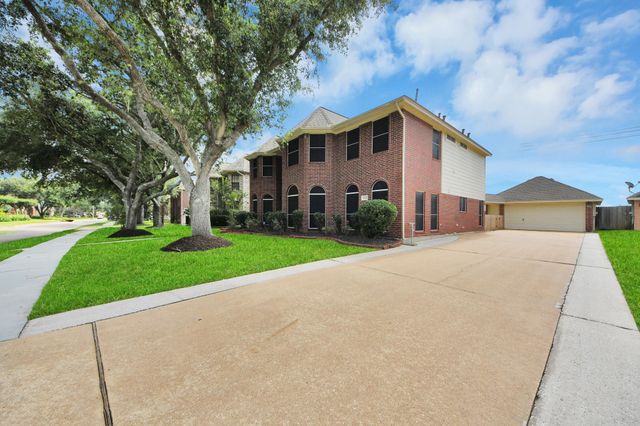 4423 Tree Line Drive, Pasadena, TX 77505