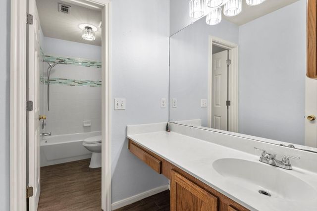 1100 Vanderbilt CIR, Pflugerville, TX 78660