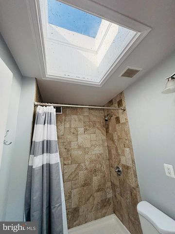 1397 SHERIDAN ST NW, Washington, DC 20011