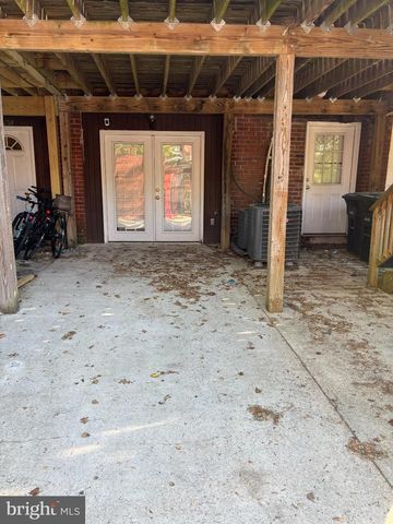 1397 SHERIDAN ST NW, Washington, DC 20011