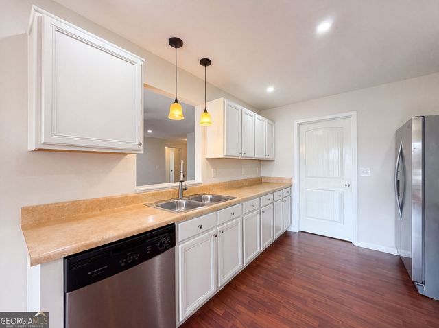 4981 Summersun Drive, Morrow, GA 30260
