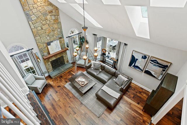 1110 ROUND PEBBLE LN, Reston, VA 20194