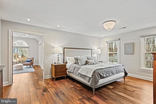 1110 ROUND PEBBLE LN, Reston, VA 20194