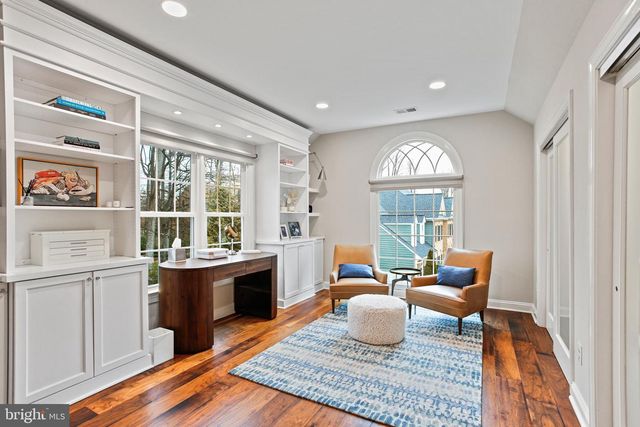 1110 ROUND PEBBLE LN, Reston, VA 20194