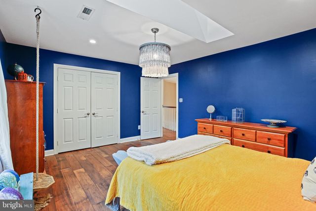 1110 ROUND PEBBLE LN, Reston, VA 20194