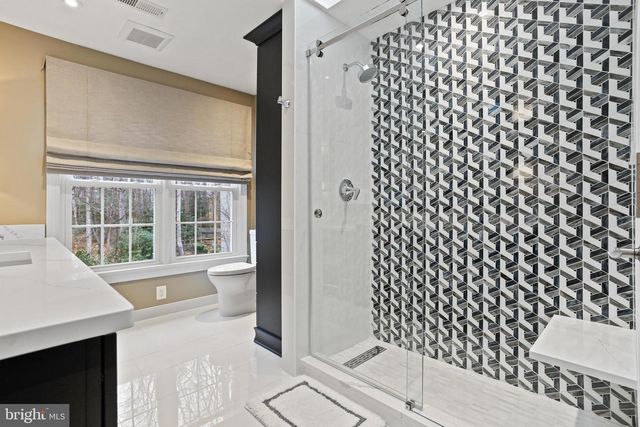 1110 ROUND PEBBLE LN, Reston, VA 20194