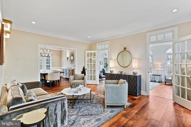 1110 ROUND PEBBLE LN, Reston, VA 20194