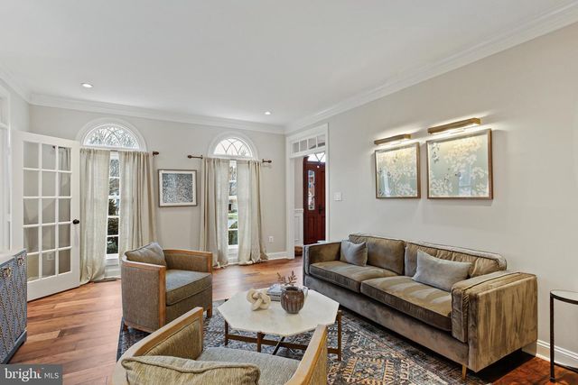 1110 ROUND PEBBLE LN, Reston, VA 20194