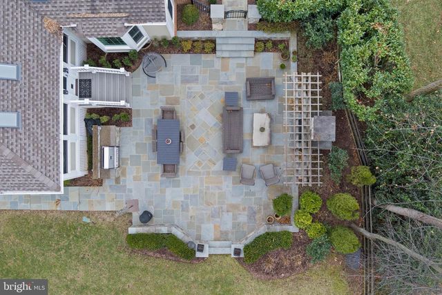 1110 ROUND PEBBLE LN, Reston, VA 20194