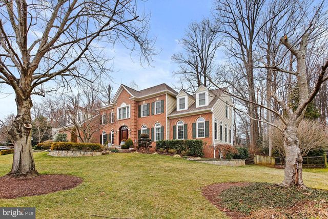 1110 ROUND PEBBLE LN, Reston, VA 20194